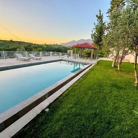 فيلة Green Garden & Pool Gurre e Vogel
