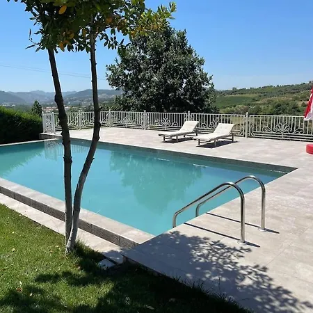 Green Garden & Pool فيلة